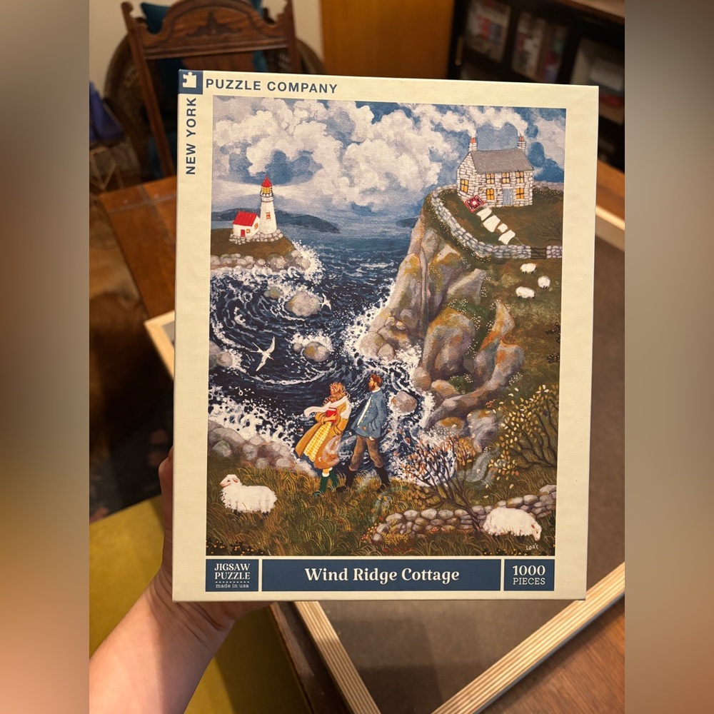 The New York Puzzle Company Wind Ridge Cottage 1000 pieces
